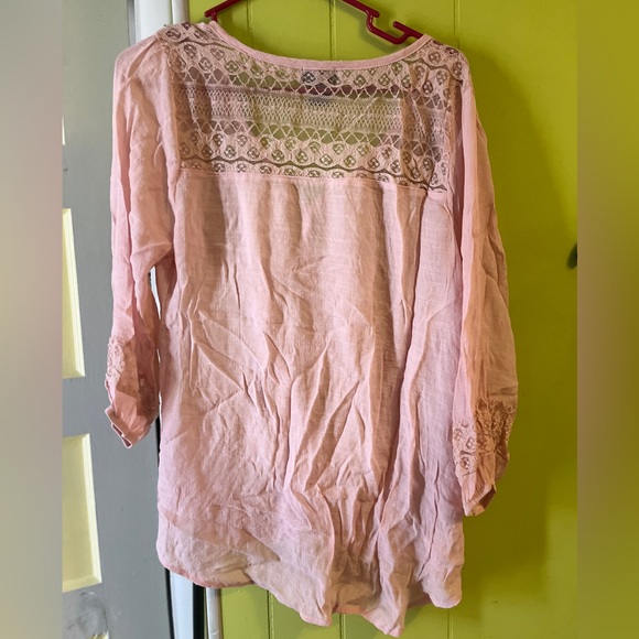 Pastel pink v-neck top. Lace quarter back, quarter sleeve button up.Lightweight - Picture 3 of 3